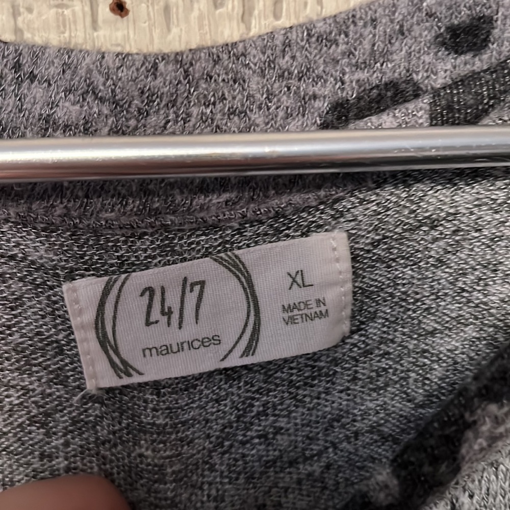 Long sleeve scoop neck - Picture 3 of 3